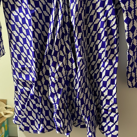 Silk top - Picture 3 of 3